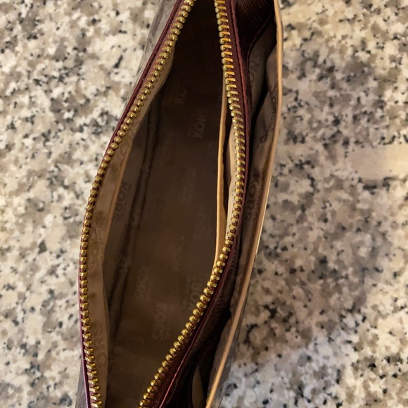 Michael Kors Signature Burgundy Cosmetics Bag - Picture 5 of 8